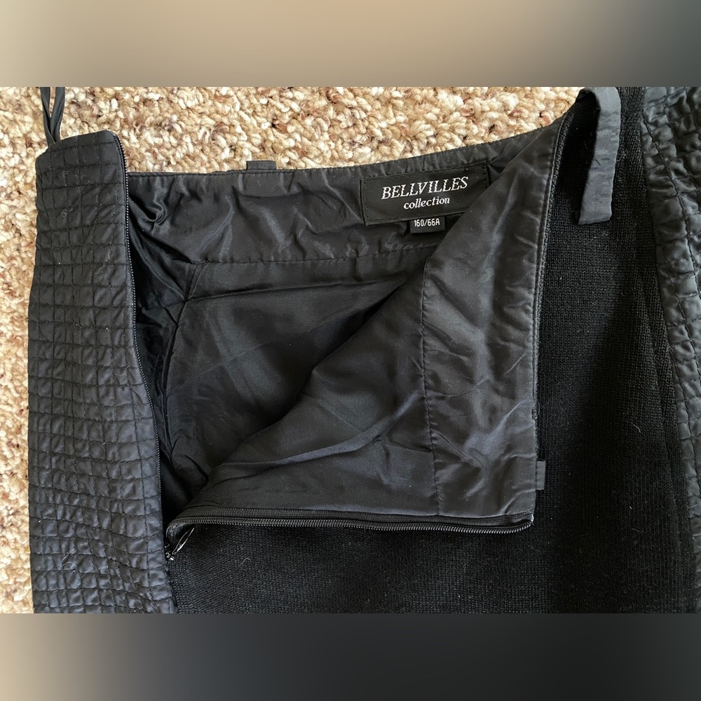 Bellvilles Black pencil Skirt 100% wool quilted side panels Lined size S - Picture 3 of 6